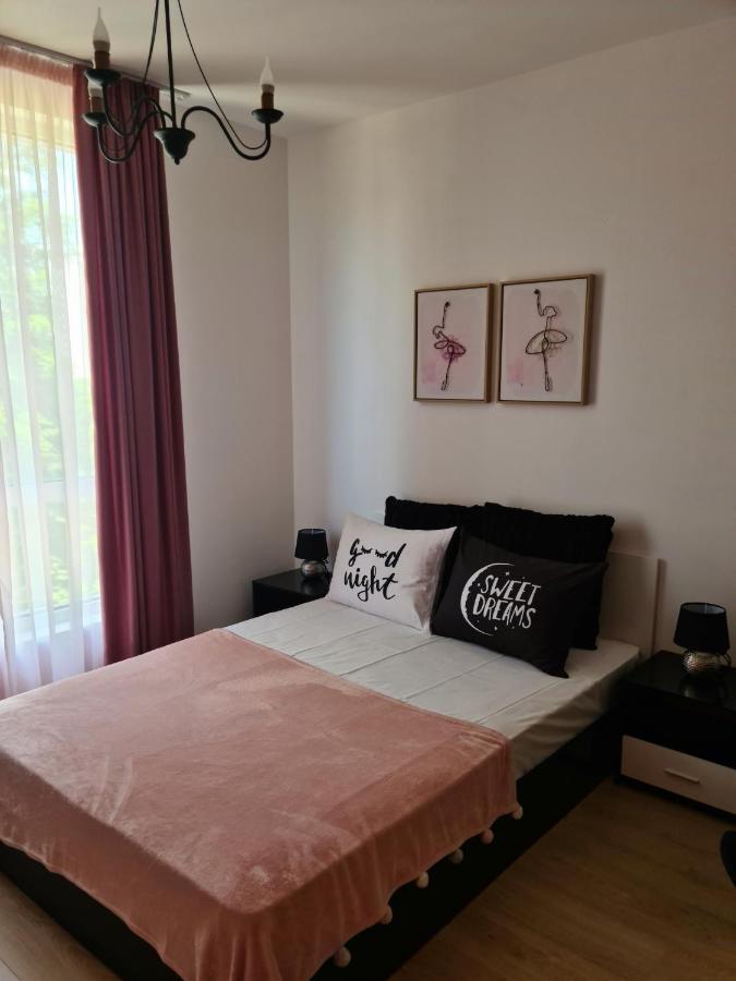 Rose Studio Lägenhet Burgas Exteriör bild